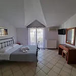 Aparthotel Porto Xronia