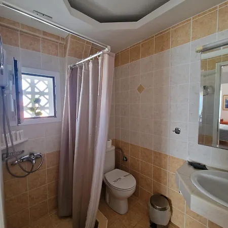 Ξενοδοχείο με διαμερίσματα Porto Xronia