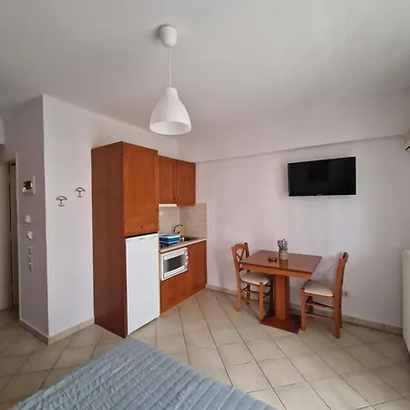 Ξενοδοχείο με διαμερίσματα Porto Xronia