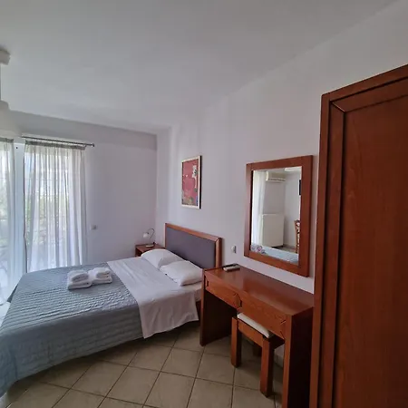 Porto Xronia Ξενοδοχείο με διαμερίσματα 3*