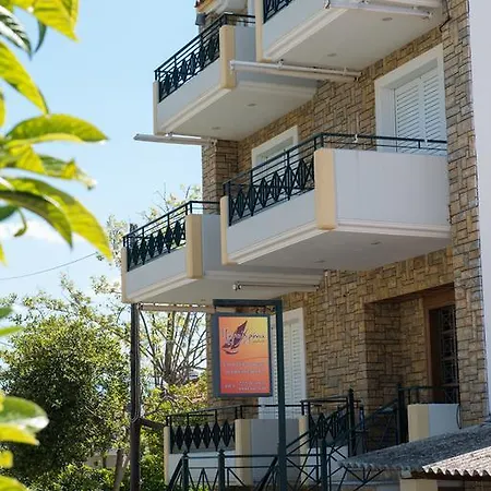 Ξενοδοχείο με διαμερίσματα Porto Xronia 3*